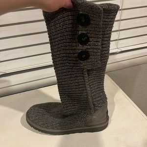 Ugg sweater boot size 8